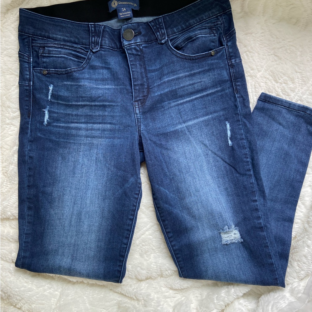 Democracy distressed denim jeggings size 14
